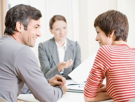 How to Choose the Right Surrogacy Agency?