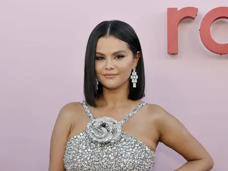 Selena Gomez's Fertility Journey: From TV Star to Fertility Advocate 🌟💪