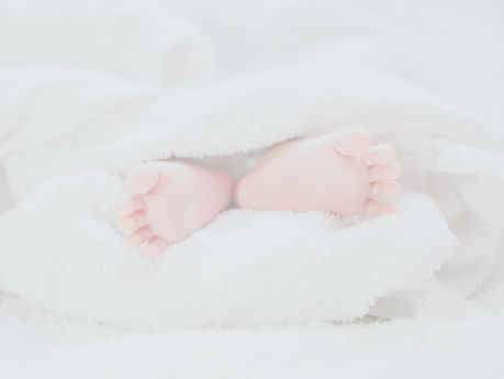 Reproductive Medicine Pioneer Dr. Potter Featured on The Surrogacy Scoop Podcast